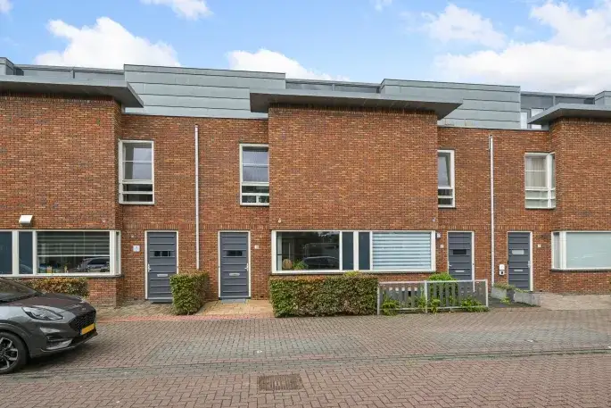 Tussenwoning te koop: Tegelzetter 11, Waterrijk West Assendelft