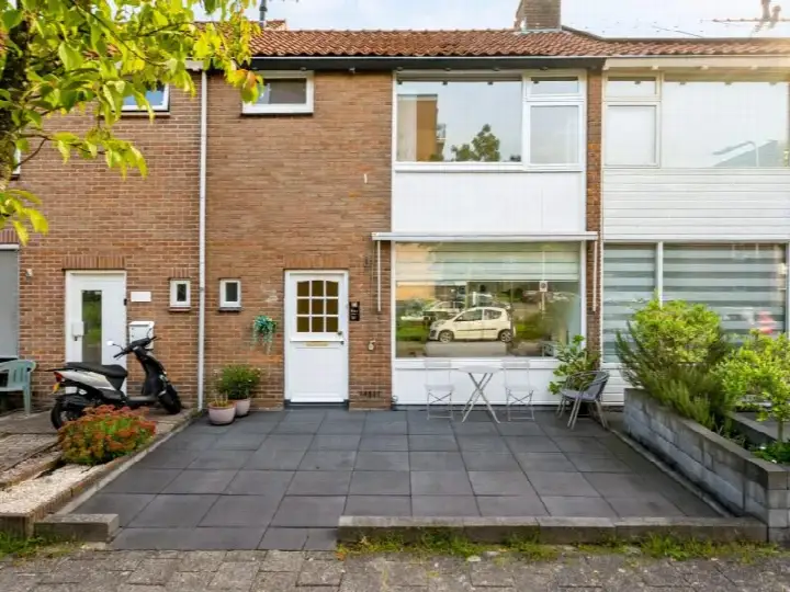Terraced house for sale: Telemannstraat 118, Holtenbroek III Zwolle