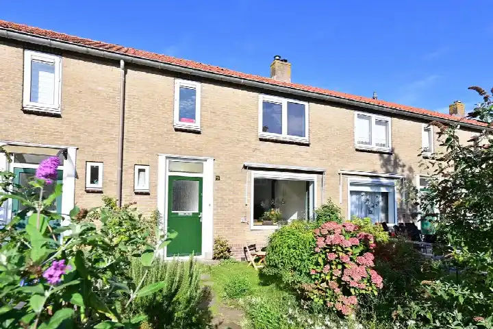 Terraced house for sale: Ten Boschstraat 9, Tuindorp Keverdijk Naarden