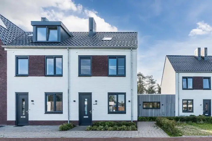 Hoekwoning te koop: Ten Einde 17, Buitengebied ten noorden van Reusel Reusel