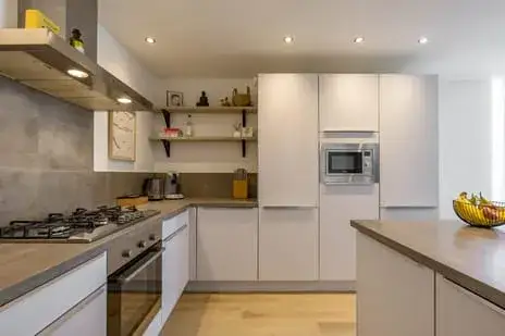 Tussenwoning te koop: Ten Oeverlaan 72, Hoogkerk-Zuid Groningen