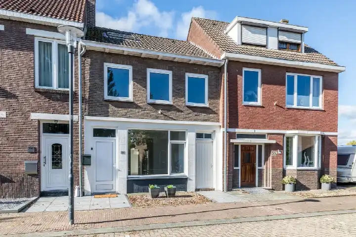 Tussenwoning te koop: Tenelenweg 110, Voerendaal Voerendaal