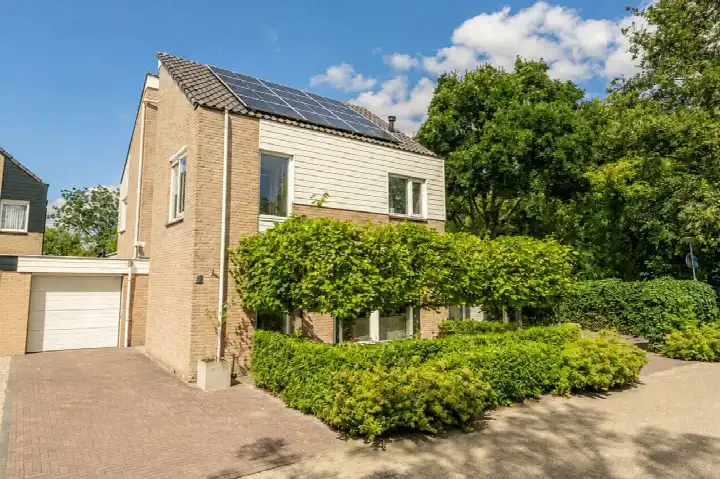 Semi-detached for sale: Terborchdreef 22, Oud-Beijerland Zuidwijk Oud-Beijerland