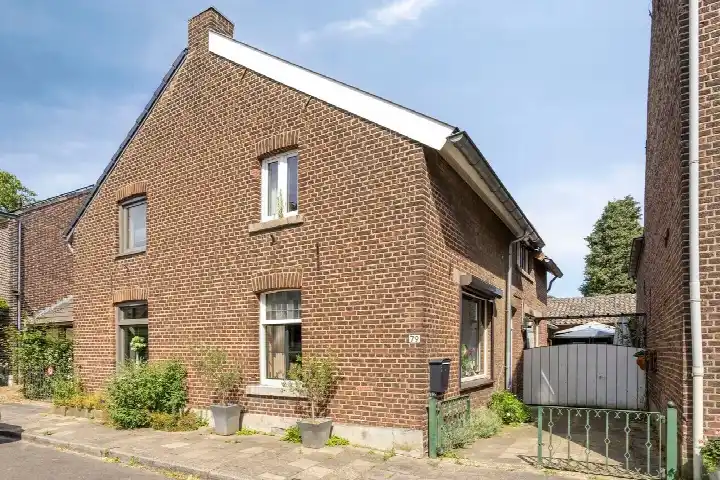Tussenwoning te koop: Termileslaan 79, Heugem Maastricht