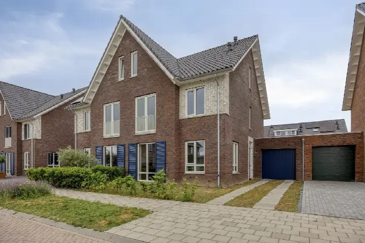 Terraced house for sale: Terra Nigrastraat 38, Verspreide huizen Kesteren Kesteren