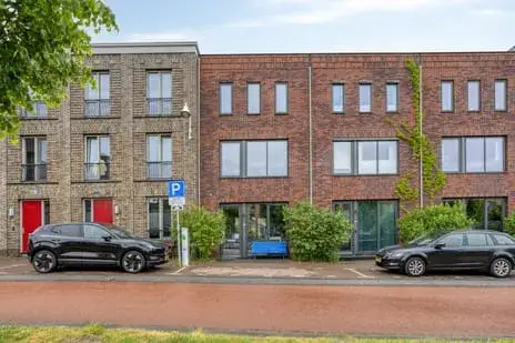 Tussenwoning te koop: Terschellingkade 62, Waddeneilandenbuurt Amersfoort