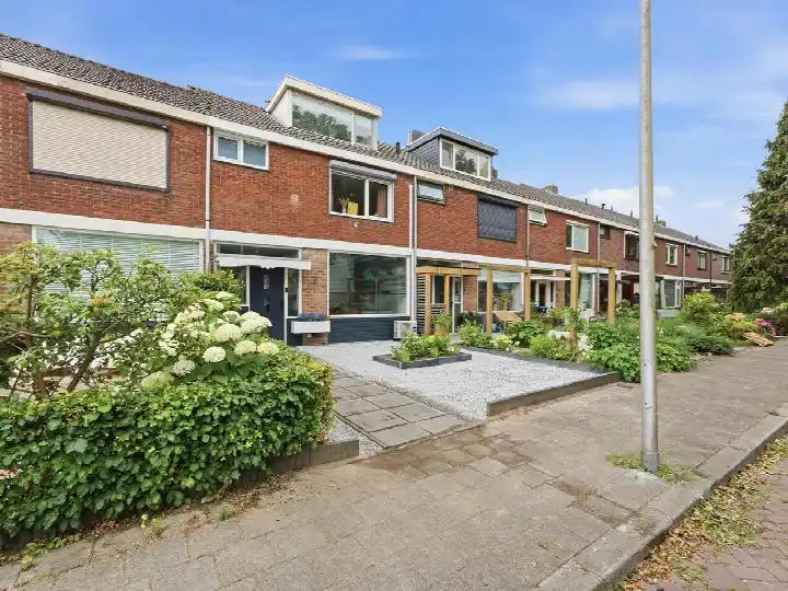 Tussenwoning te koop: Tesselschadestraat 5, Oostendam Hendrik-Ido-Ambacht