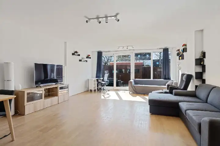 Tussenwoning te huur: Thalia 37, Hemellichamenbuurt Amstelveen