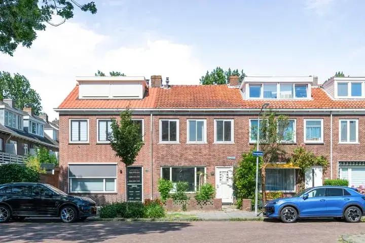 Tussenwoning te koop: Theemsplein 12, Zeeheldenbuurt Haarlem