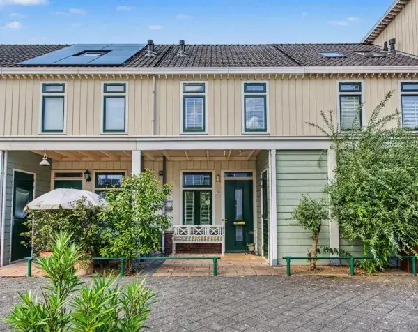 Tussenwoning te koop: Theo van Doesburgstraat 70, Het Zand-West Utrecht