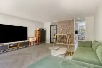 Appartement te koop: Thijssestraat 113, Laakhaven-West 'S-Gravenhage