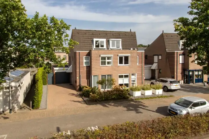 Hoekwoning te koop: Thorbeckelaan 105, Tolberg-West Roosendaal