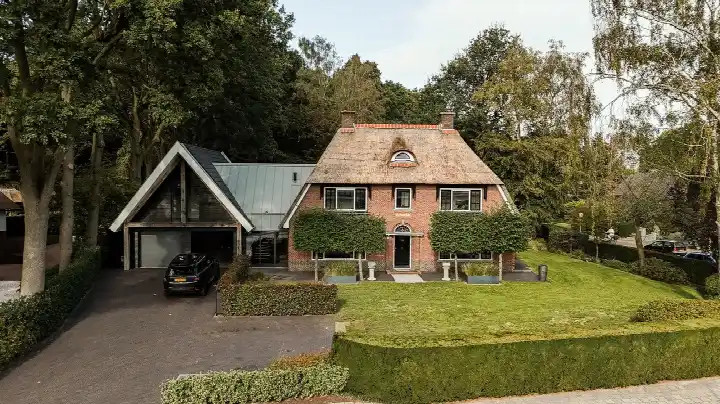 Vrijstaande woning te koop: Thorbeckelaan 64, De Lors Barneveld