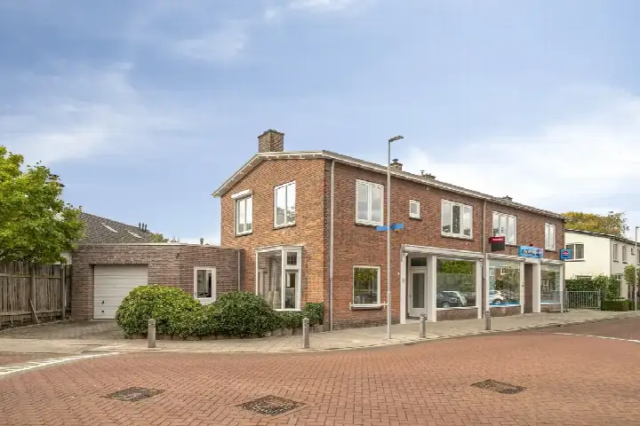 Twee-onder-één-kap te koop: Thorbeckeplein 12, Zaltbommel Vergt en omgeving Zaltbommel