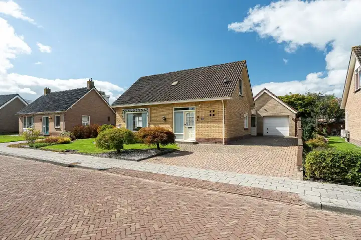 Vrijstaande woning te koop: Thorbeckestraat 14, Marum Marum