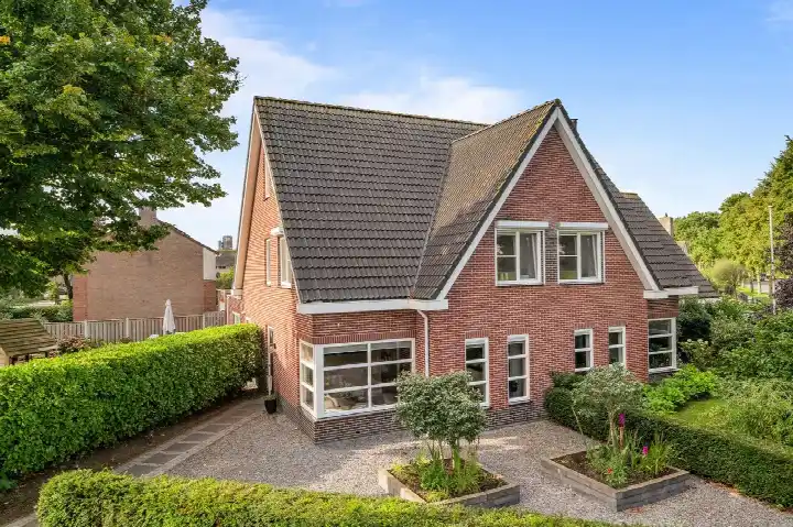 Twee-onder-één-kap te koop: Thorbeckestraat 96, Olst Centrum-Oost Olst