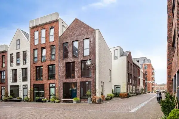 Tussenwoning te koop: Thorbeckewal 15, Noordereiland Zwolle