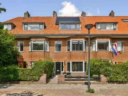 Tussenwoning te koop: Tiboel Siegenbeekstraat 11, Burgemeesterswijk Leiden