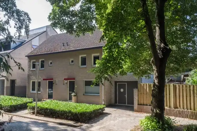 Twee-onder-één-kap te koop: Tichelstraat 65, Vink Kerkrade