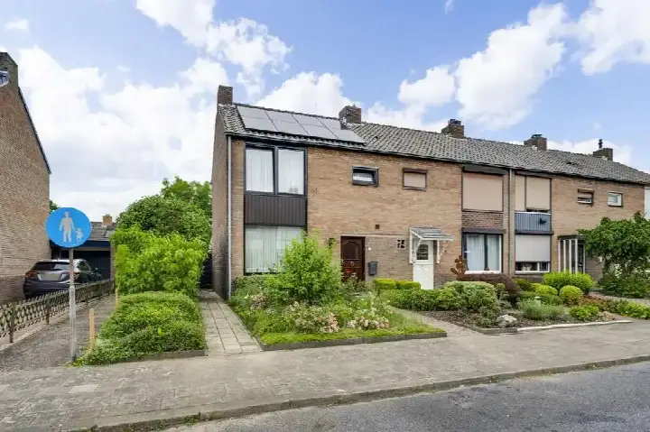 Hoekwoning te koop: Tiendstraat 10, Born Born