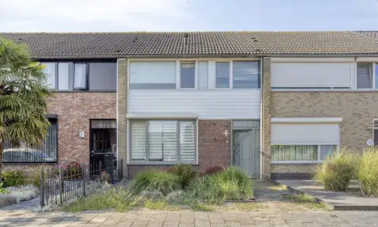 Terraced house for sale: Tiendstraat 7, Kern Sas van Gent Sas Van Gent