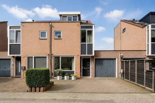 Tussenwoning te koop: Tigrisstraat 33, Azië Purmerend