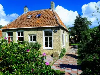 Vrijstaande woning te koop: Tijs Smitweg 1, Verspreide huizen Midsland-Zuid Landerum