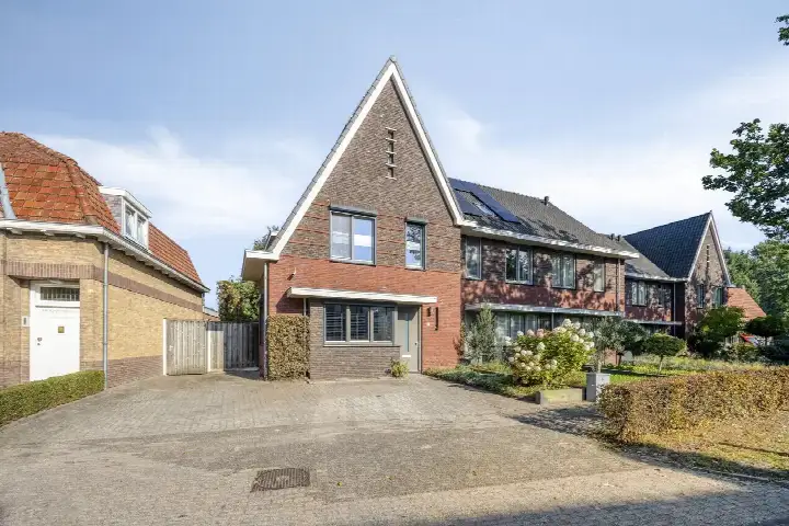 Hoekwoning te koop: Tilburgseweg 2E, Industriebegied Stokeind Moergestel