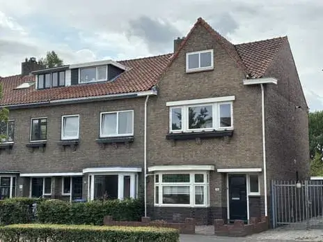 Corner house for sale: Tilburgseweg 78, Brabantpark Breda