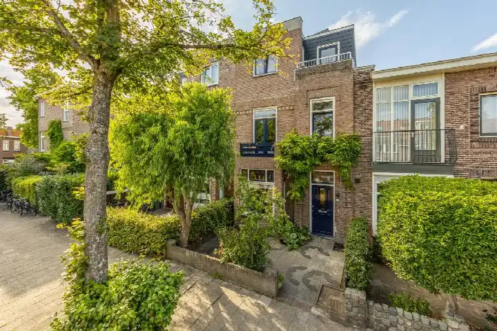 Tussenwoning te koop: Timorstraat 63, Weltevredenbuurt Haarlem