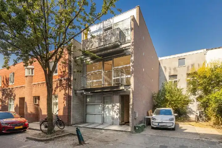 Terraced house for sale: Tischbeinstraat 1, Sint Maartenspoort Maastricht