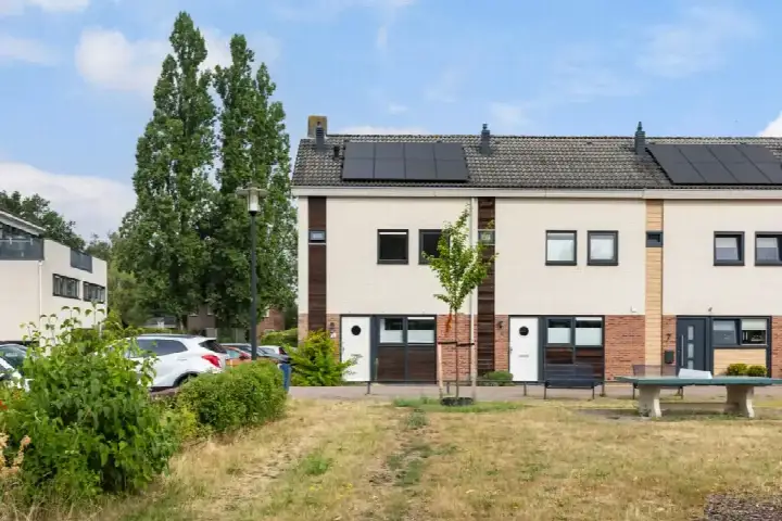 Corner house for sale: Titaniumstraat 3, Westenenk Apeldoorn