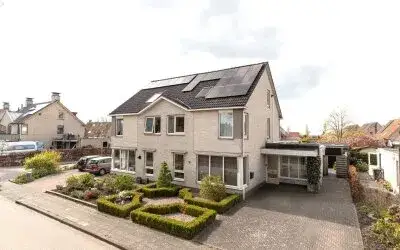 Twee-onder-één-kap te koop: Tjalk 30, Zuidhorn Zuidhorn