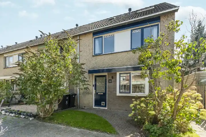 Hoekwoning te koop: Toccatastraat 35, Muziekwijk N.-Noord Almere