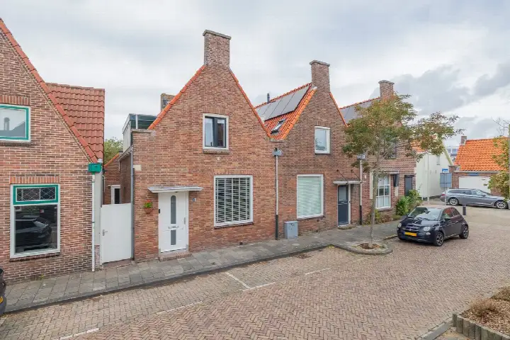Hoekwoning te koop: Toekomststraat 10, Zeeheldenbuurt Noordwijk