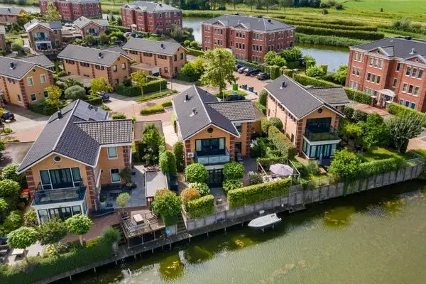 Vrijstaande woning te koop: Toermalijn 37, De Eilanden Rhoon