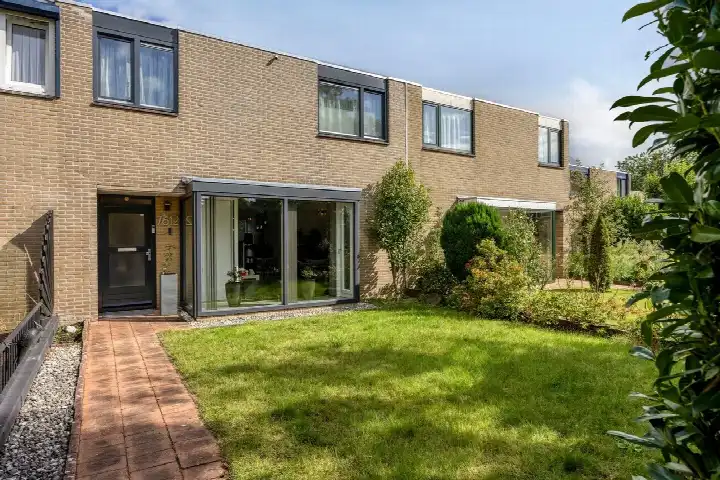 Terraced house for sale: Tolhuis 7612, Tolhuis Nijmegen
