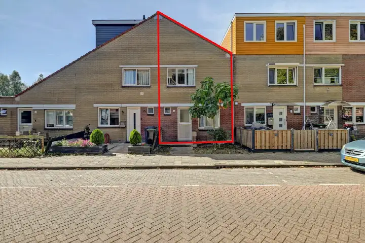Tussenwoning te koop: Tolkamerstraat 5, Reigersbos 3 Amsterdam