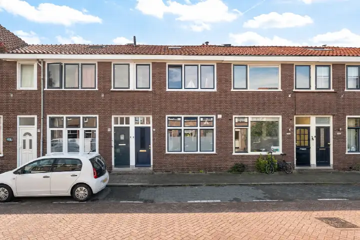 Terraced house for sale: Tollensstraat 61, De Korte Akkeren Oud Gouda
