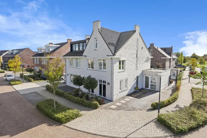 Semi-detached for sale: Tongelaar 26, Landgoed Driessen Waalwijk