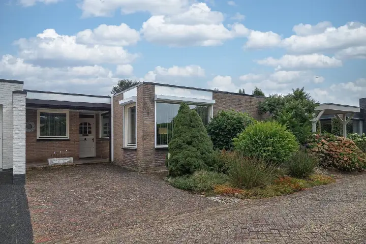 Tussenwoning te koop: Tongerenstraat 3, Kerensheide Stein