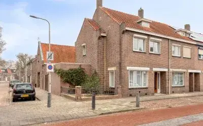 Corner house for sale: Tongerlose Hoefstraat 125, Nassaubuurt Tilburg