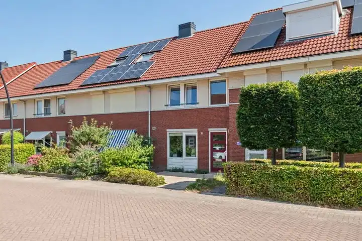 Tussenwoning te koop: Toon Beynenstraat 6, Beusichem Beusichem