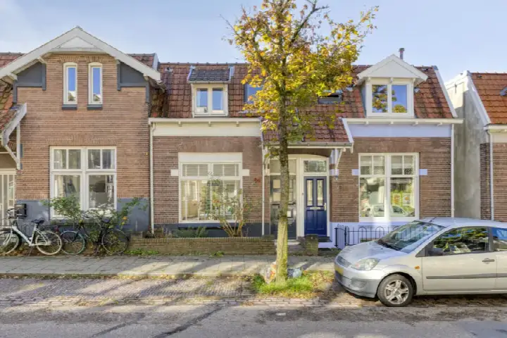 Tussenwoning te koop: Tooropstraat 94, Altrade Nijmegen
