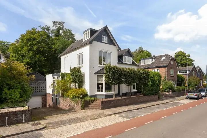 Vrijstaande woning te koop: Torenstraat 2D, Soest Midden Soest