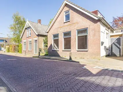 Vrijstaande woning te koop: Torenstraat 30, Numansdorp Woonkern Numansdorp