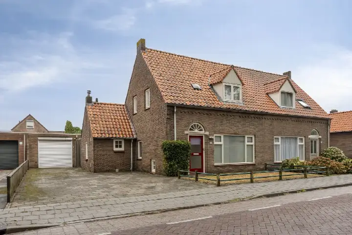 Twee-onder-één-kap te koop: Torenstraat 33, Heilige Stok - Kerkstraat Heeswijk-Dinther