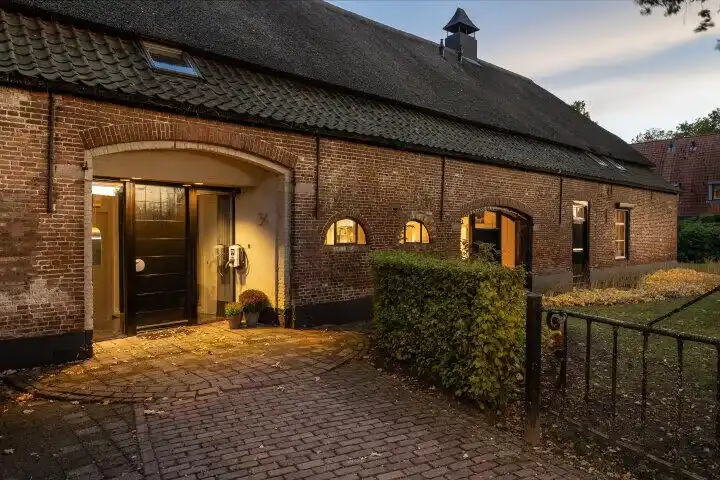 Twee-onder-één-kap te koop: Torenstraat 34, Heilige Stok - Kerkstraat Heeswijk-Dinther