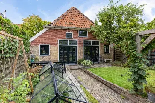 Detached house for sale: Torenstraat 9, Ezinge Ezinge