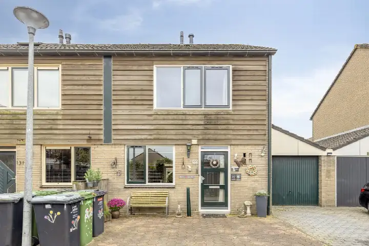 Tussenwoning te koop: Torenvalk 130, Rietlanden Emmen
